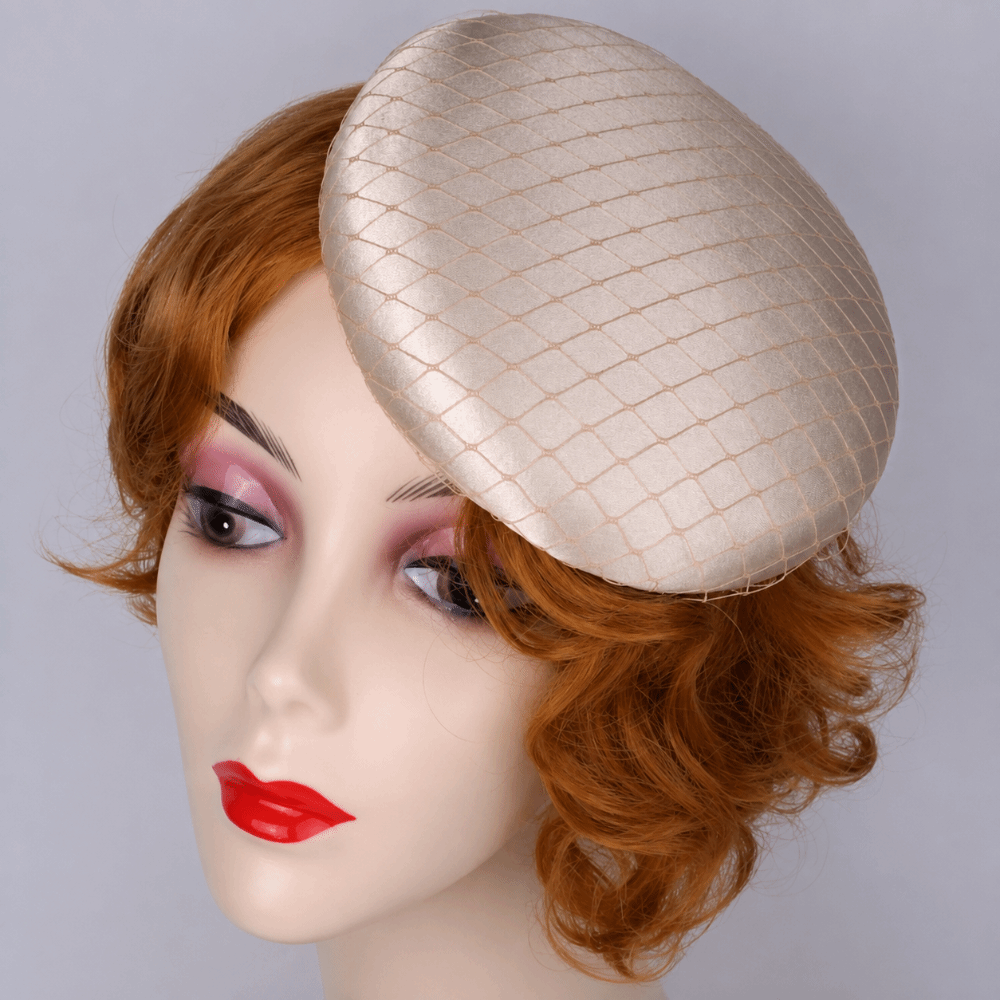 Women'S Accessories In The 1920S - قبعة علوية واسعة الحواف بلون واحد